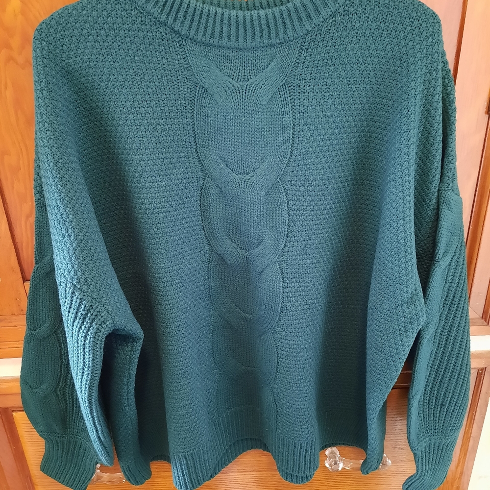 Green heavy sweater